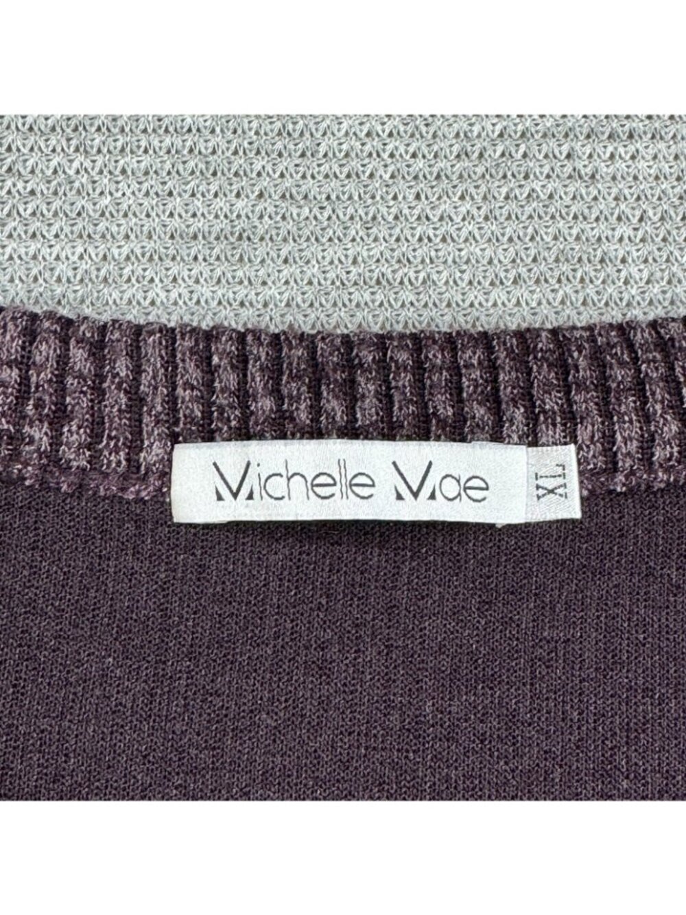 Michelle Mae V Neck Sweater Womens Size XL Purple Faux Buttons Long Sleeve - Picture 7 of 16
